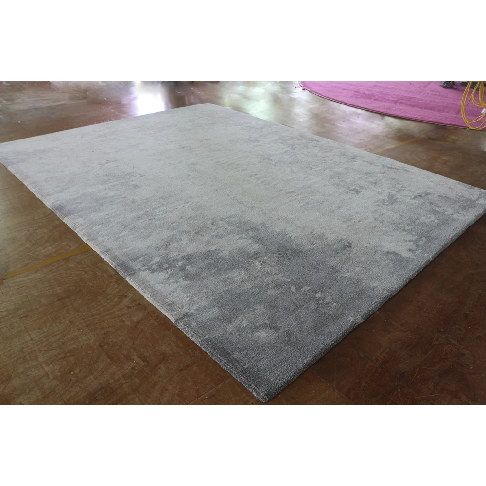 China Cynthia carpet Customized Design Hand Tufted Wool/Silk Carpets and Rugs 18mm 0.71 in Pile