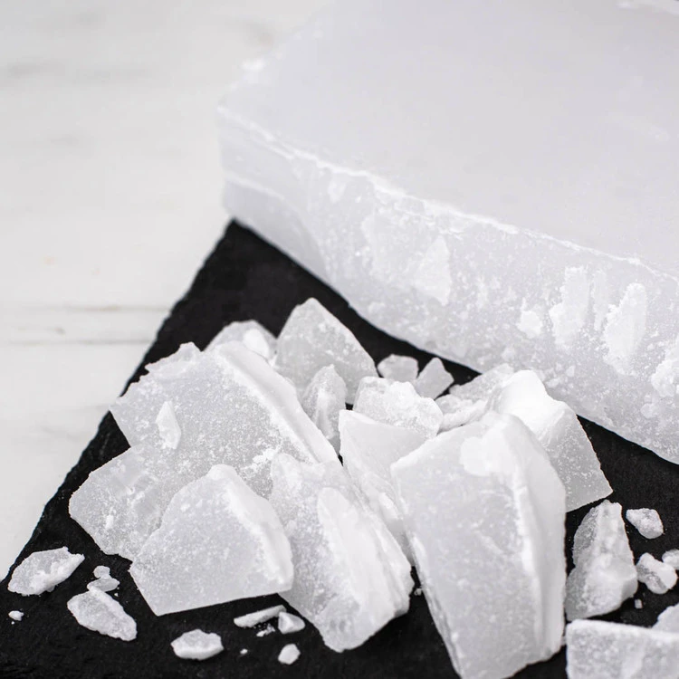 Global Kunlun Brand Fully Semi Refined Paraffin Wax 48-72 Melting Point