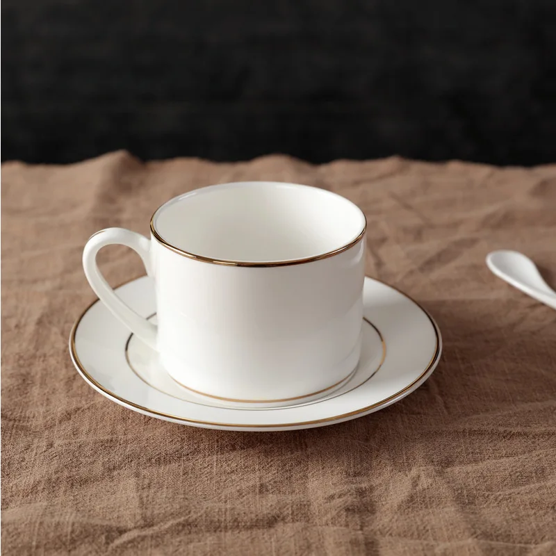  SU86 горячая Распродажа Белая Керамическая чайная чашка блюдце с золотым дизайном