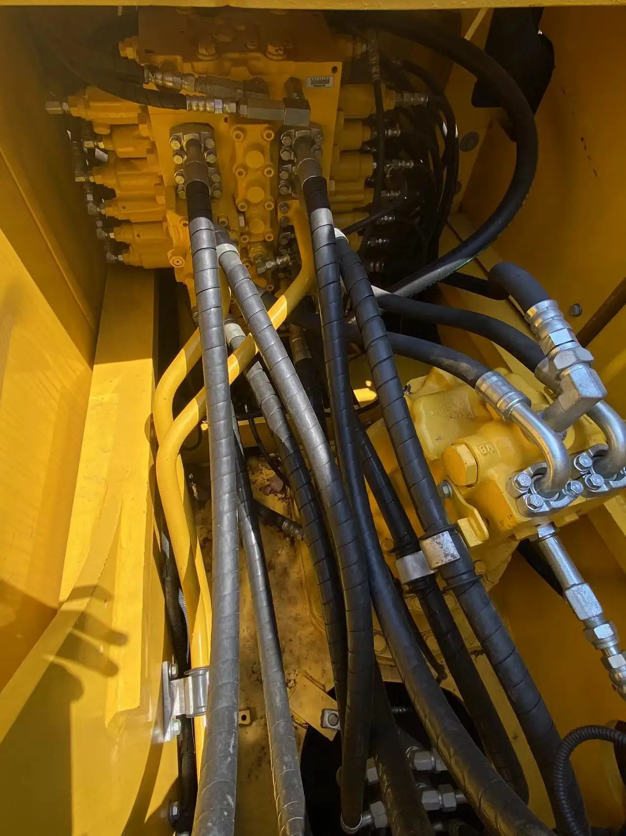 Original Japan Komatsu PC220-8 Komatsu PC200 KomatsuPC240 With High Quality Second Hand Excavator