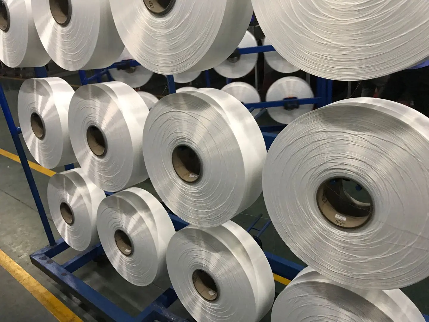 Полиэфирная FDY пряжа QFC DTY POY 75/72 75/36 50/48 50/24 sd полиэфирная