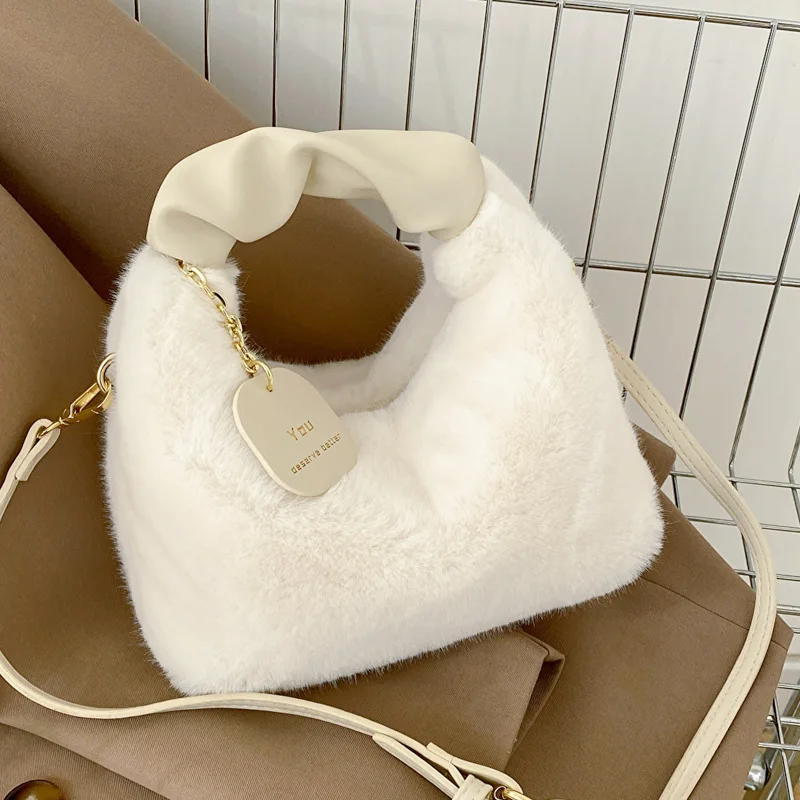 Mao Mao bag new winter handbag female niche plush bag handbag fashion messenger bag.