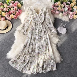 Factory wholesale price ladies V-neck half-sleeved high-waisted floral dress long sleeves dress
