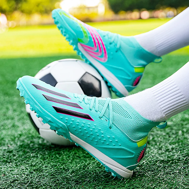 Fashionable Women Mid Cut Long Nail Soccer Boots Men Youth Athletic Non-slip Rubber Sole Football Training Shoes For Kids