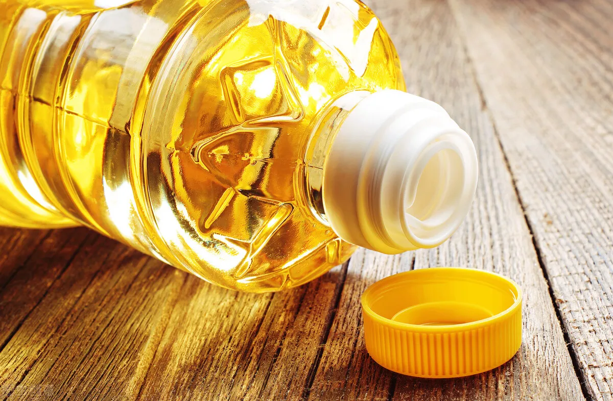 hard Cooking And Frying Oil Hot RBD Palm Oil Olein 3L 4L 5L Jerry Can Packaging Organic Vegetable Oil Food Health