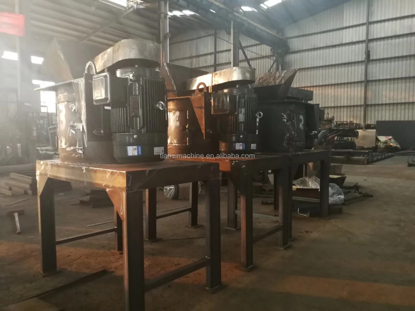 Dry Fertilizer Vertical Chain Crushing Machine