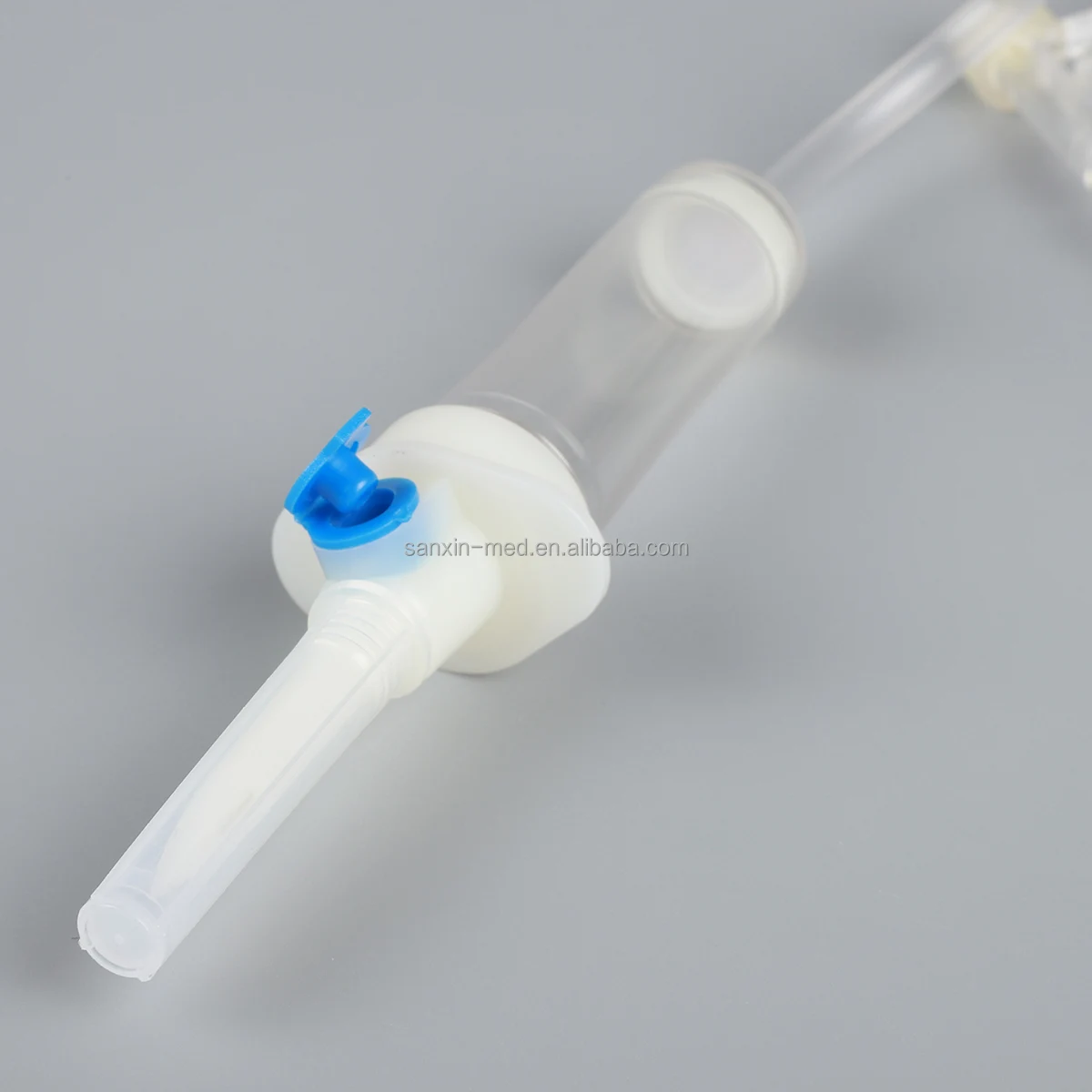 IV fluid flow regulator extension set