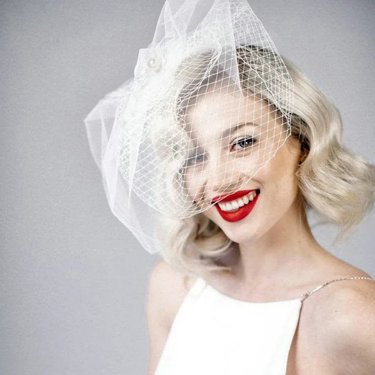 2023 Fashion Bridal Short Veil Double Layer Mesh Cover Headpiece Headband Banquet Wedding Fascinating Birdcage Veil