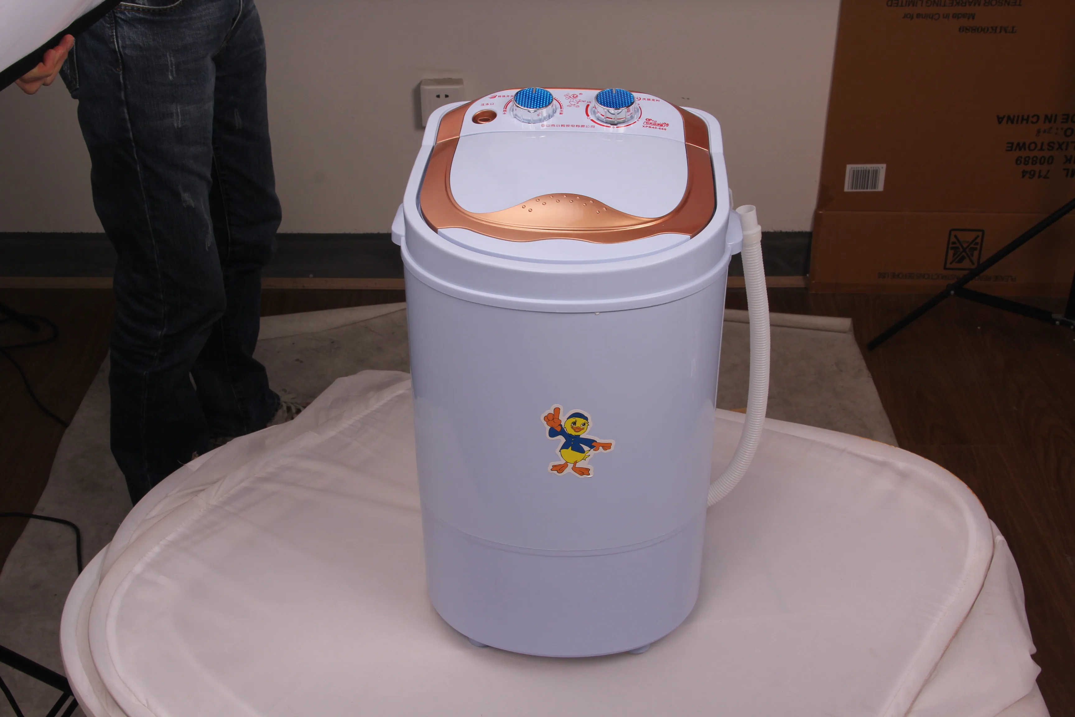 Hot Sell High Efficiency Household Washing Machine Mini and Portable 4Kg large Capacity