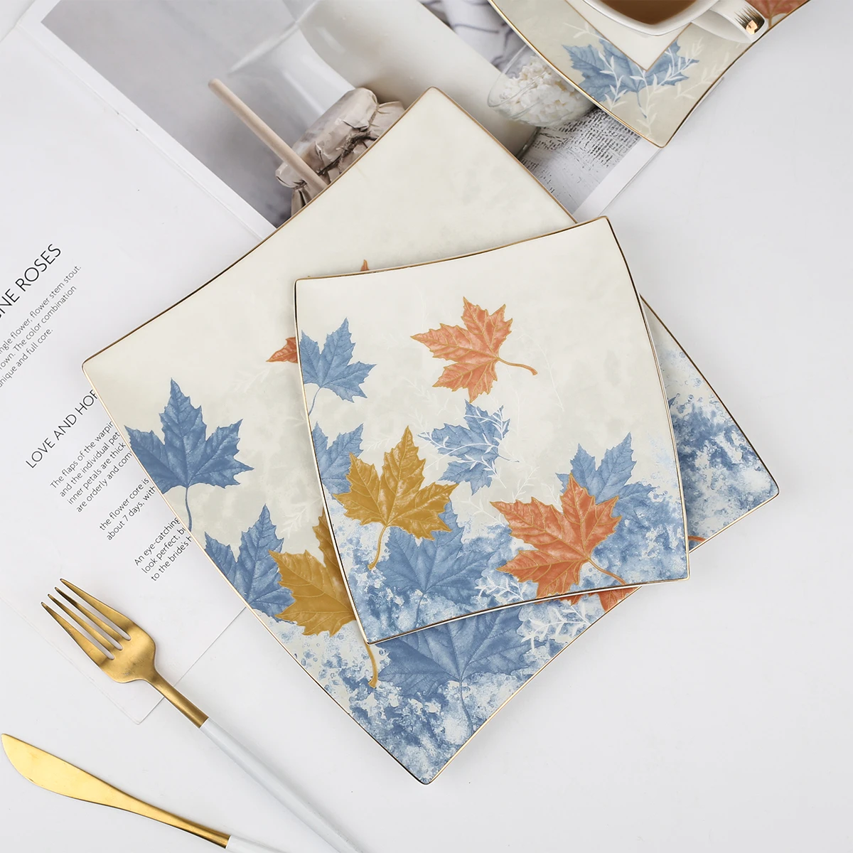 Western Style Porcelain Gold Rim Charger Plate Set Leaf Pattern Restaurant Dish Ceramic Plate