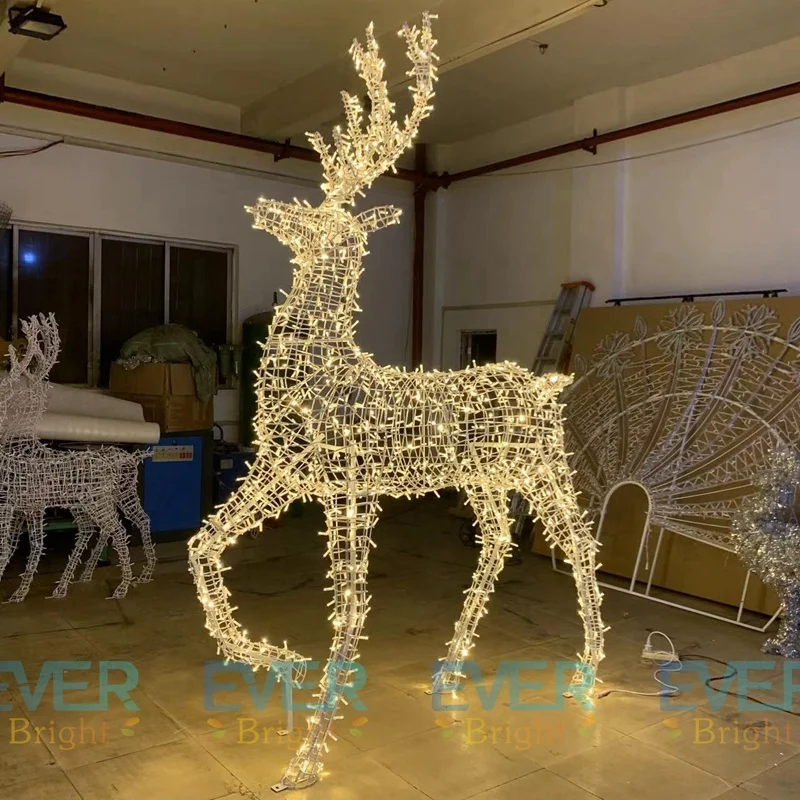 led reindeer motif (3)