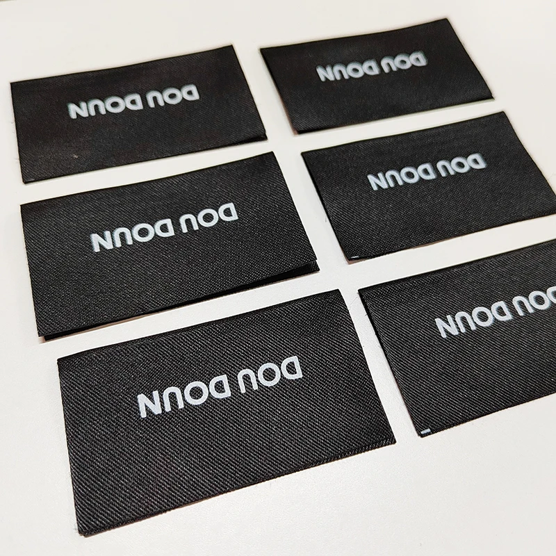 Factory Wholesale Custom Logo Fashion Black Damask Neck Label Custom Garment Woven Labels For Clothing