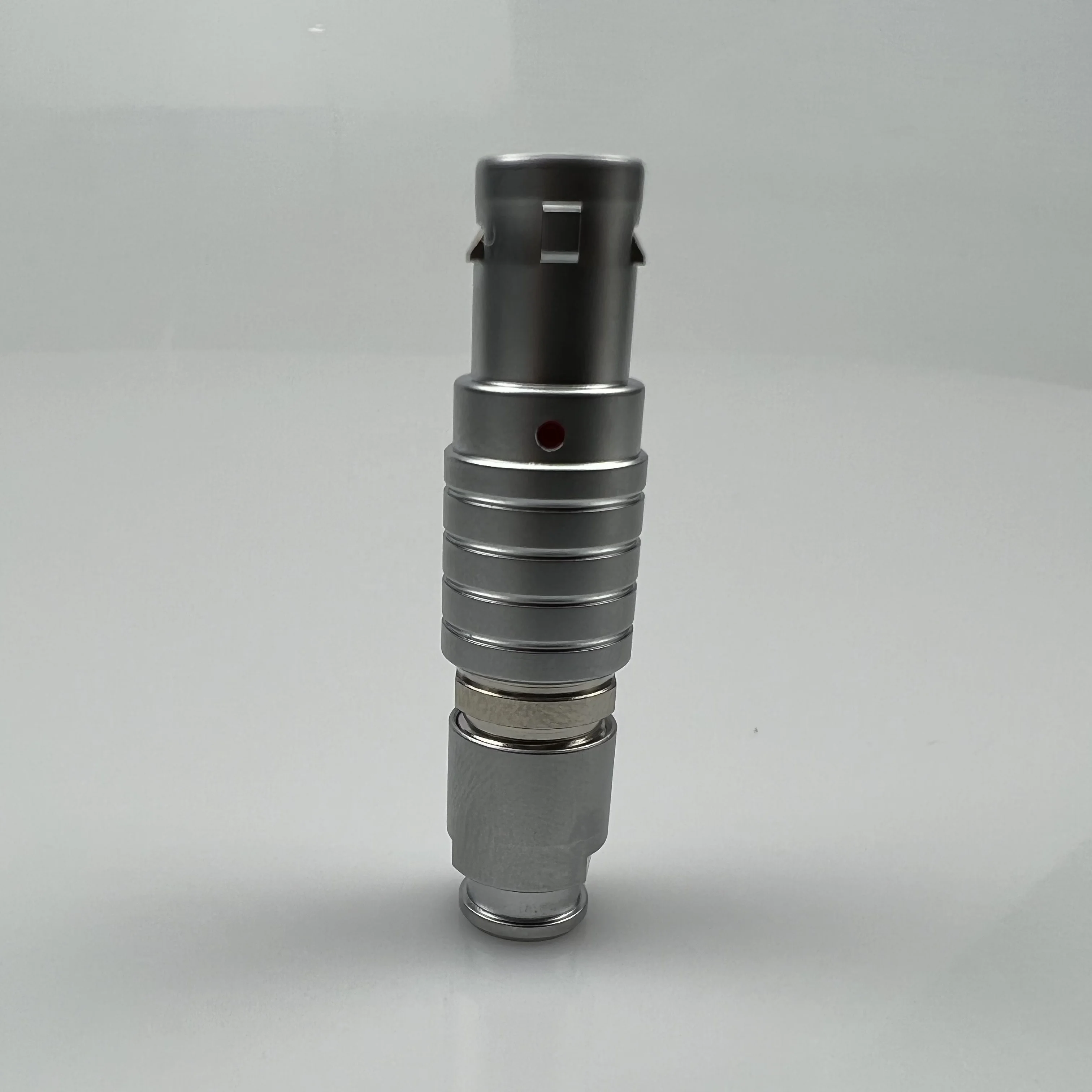 Connectors&terminals Manufacturers wholesale a large number of polystyrene multifunctional waterproof metal connectors Connectors