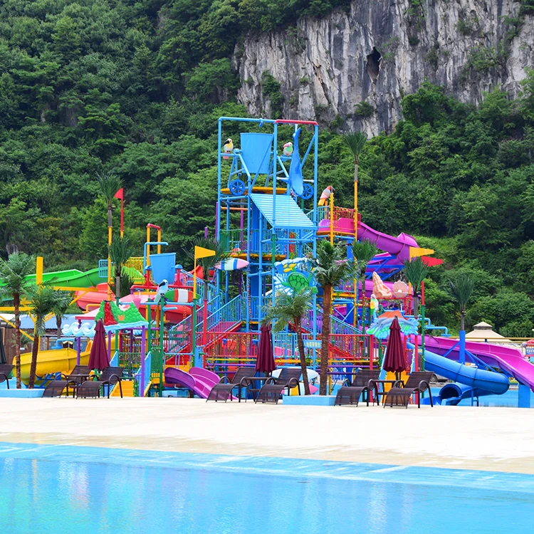 Guangdong Gardening Outdoor Amusement Equipment Great Fun Water Slides For Multiplayers