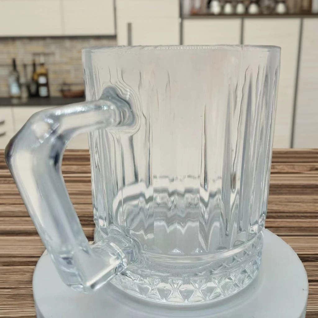 High-End Large Capacity Glass Cup with Comfortable Handle Thickened Beer Mug for Wine Modern Classic Style