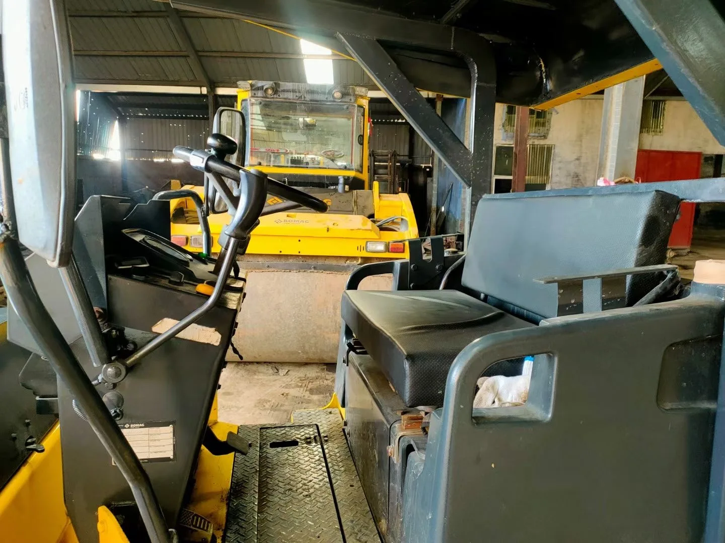 Used BOMAG BW115 Impact Roller 1 ton 2 ton Front Steel & Rear Rubber Small Road Roller