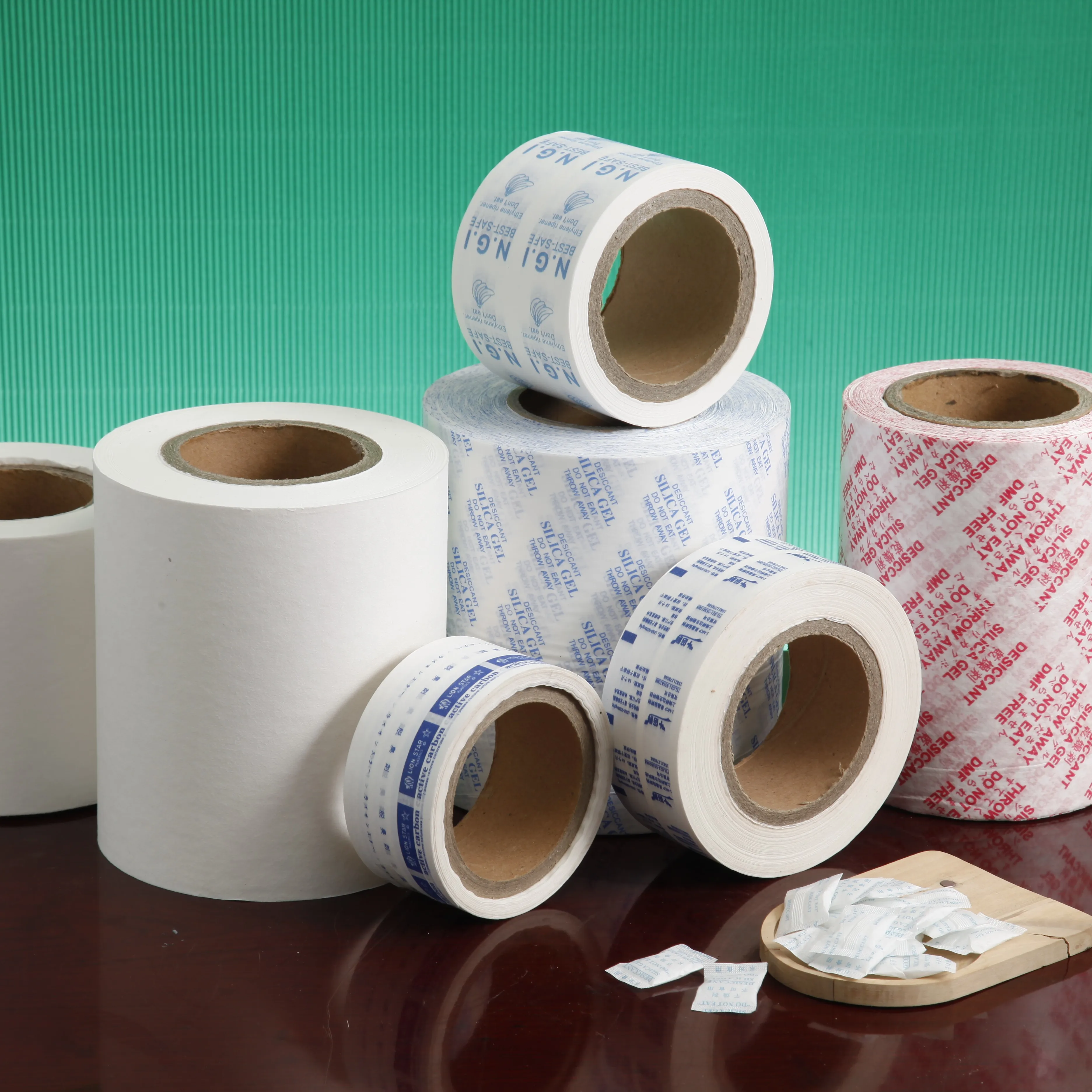 Reliable Quality Desiccant Bag Packing Activated Carbon Silica Gel Moisture Absorbing Desiccant Paper