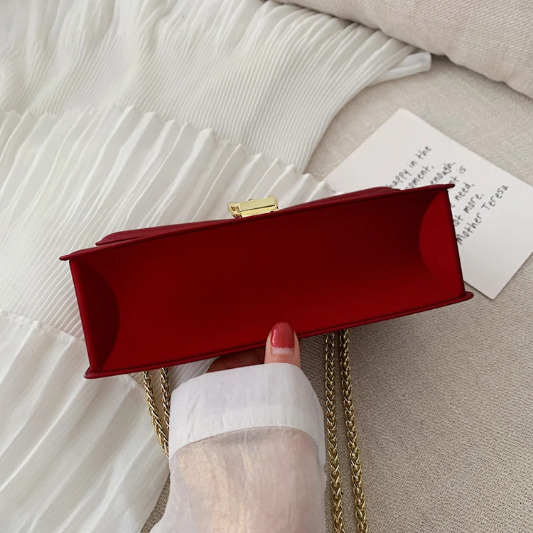 Purses Bags Chain Jelly Handbags Wholesale Matte Pvc purse shoulder bag for Women