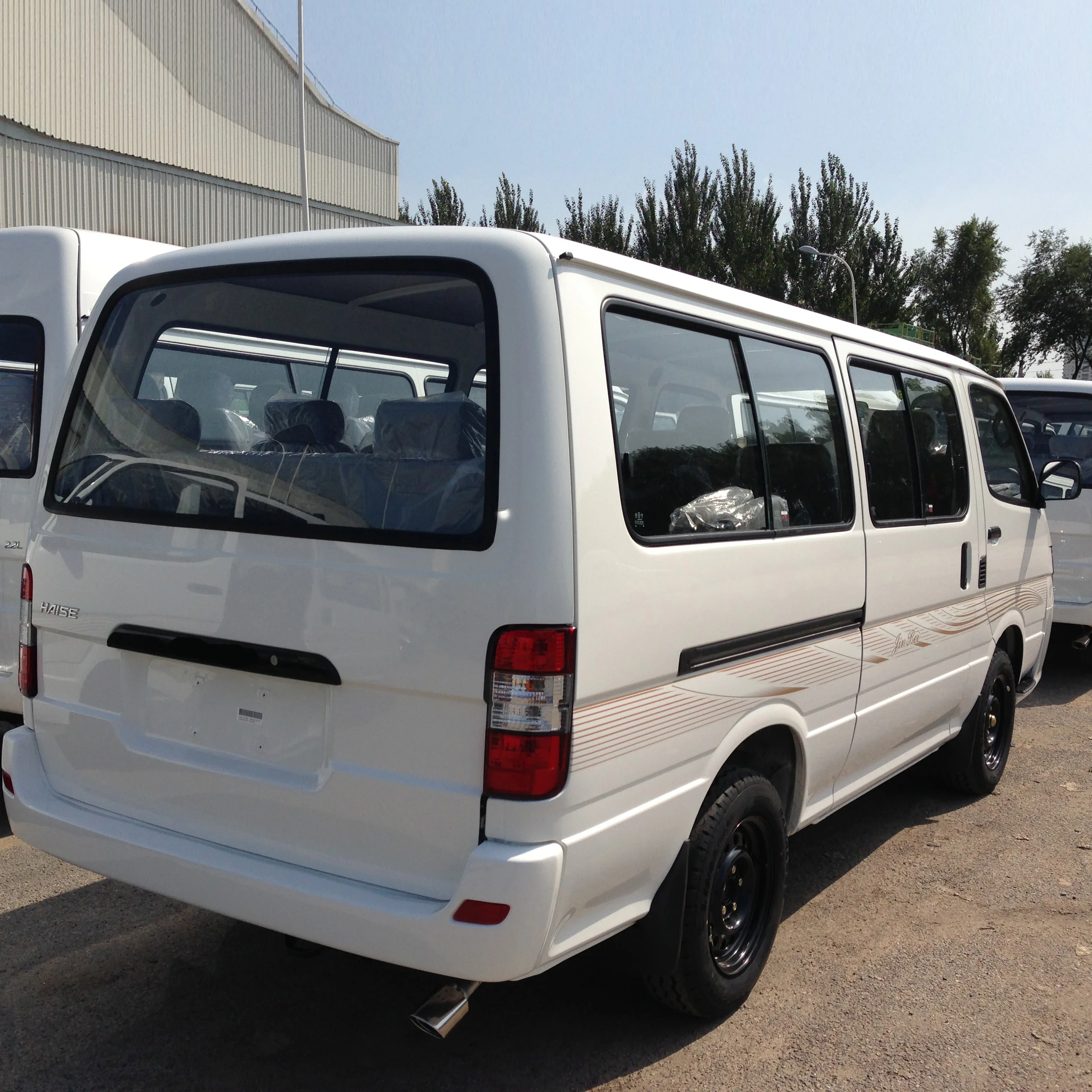 
Sinomach Left-hand Drive 2019 New Type 15 Passenger Mini Bus Hybrid City Mini Van 