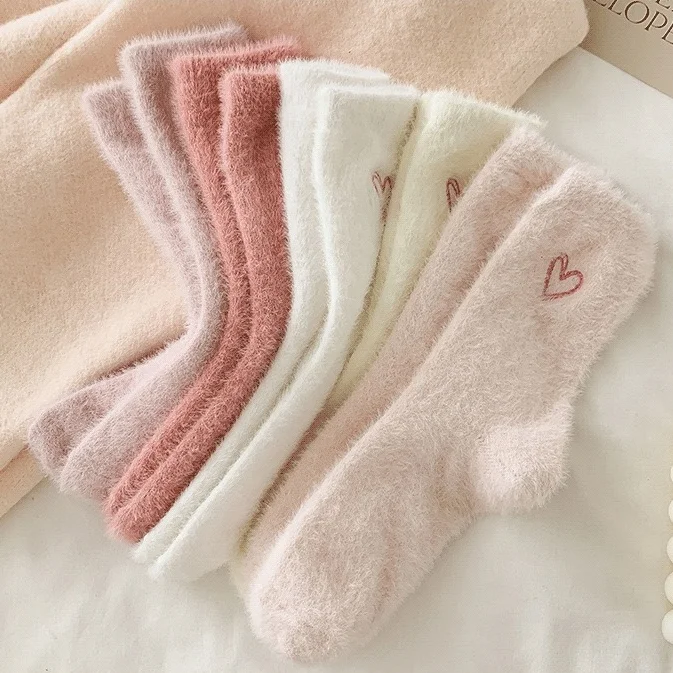 wholesale high quality fur sheep wool socks fuzzy long socks embroidery heart woolen socks for women