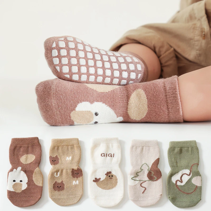2022 New Kids Grip Socks Cotton Baby Silicone Non Slip High Quality Indoor Middle Tube Baby Toddler Socks Grip