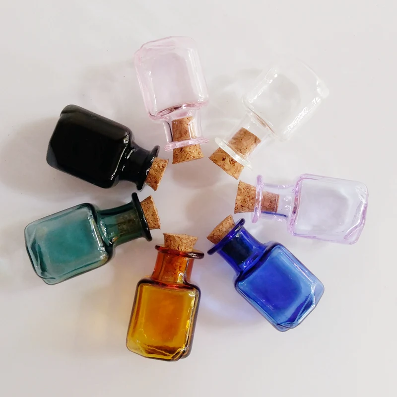 Colorful Mini empty Small wishing vial Square shaped Home Decoration storage bottle Pendant Necklace corked glass bottle