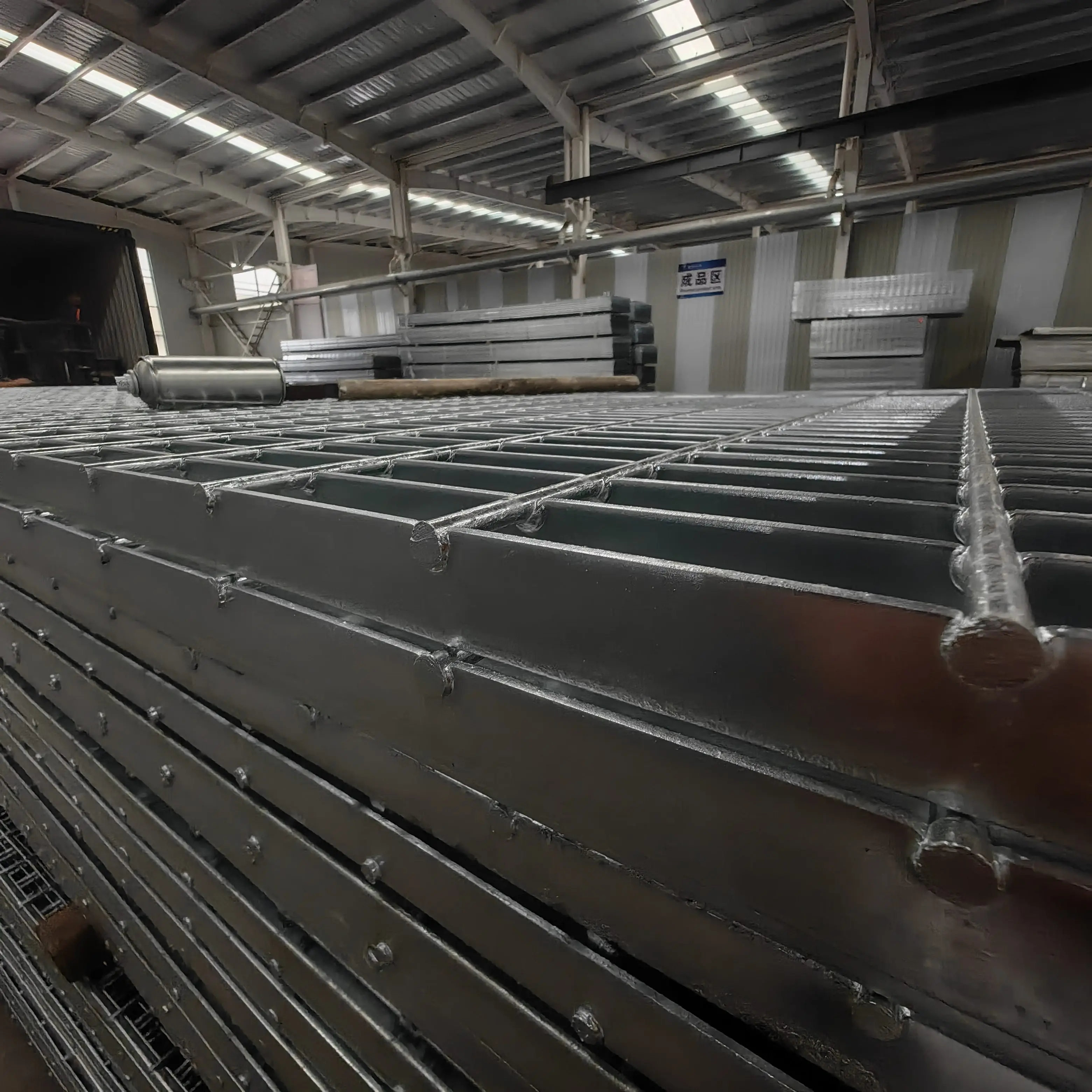 40*5mm Grating Metal Floor Drain Storm Drain Galvanised Steel Grating Drainage Cover For Road Driveway