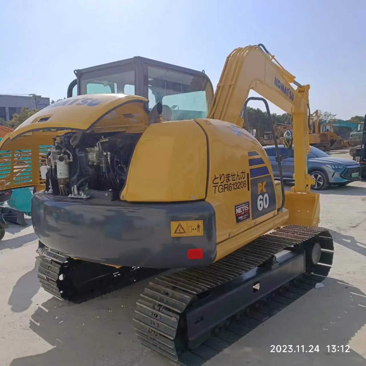 Дешевая цена японский гусеничный гидравлический экскаватор Komatsu PC60 для продажи