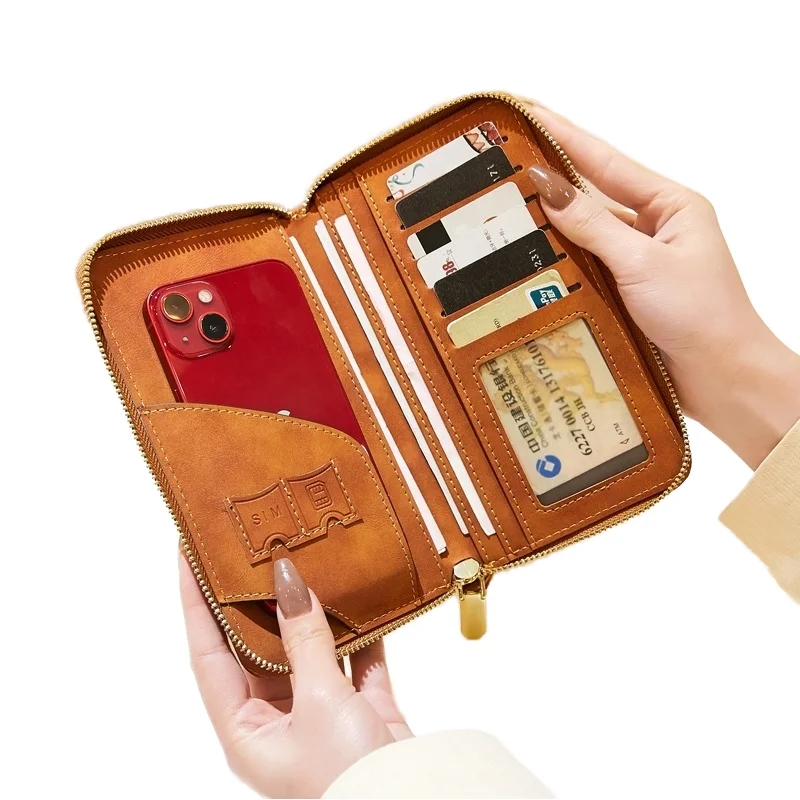 2024 Factory direct wholesale Southeast Asia passport PU business card passport storage simple style passport bag