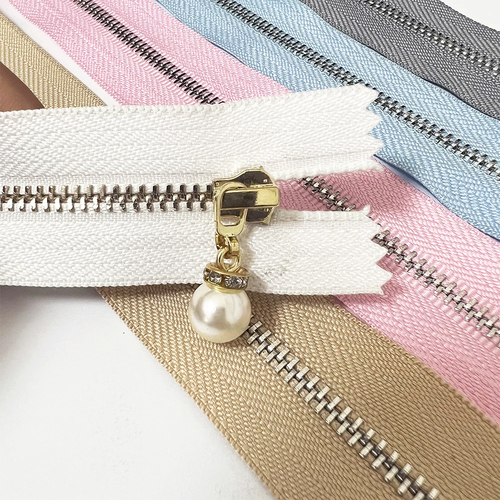 Wholesale Fancy Pearl Puller Custom Open Closed End #3 #5 #8 Gold Silver Decorative Pearl Slider Metal Zipper