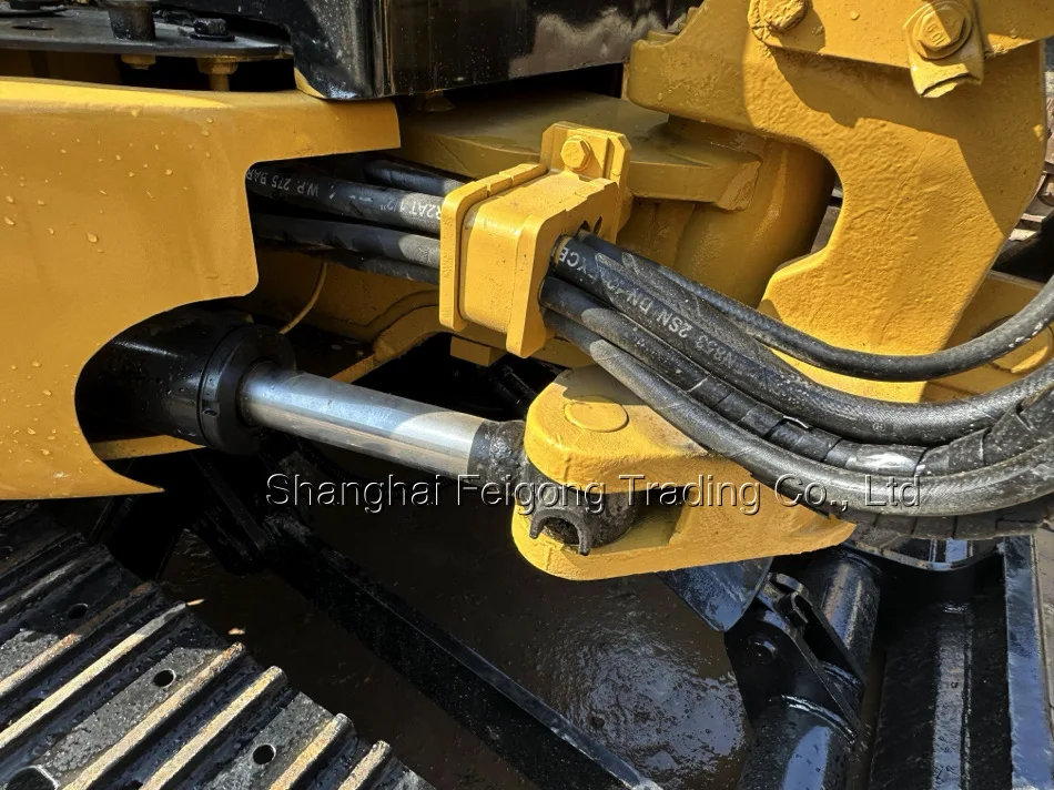 CAT 303CR 3Ton 90% New used excavator 2021 Japan Mini New Arrival EPA CE Good Condition Hot Sale Boutique Low Working hours