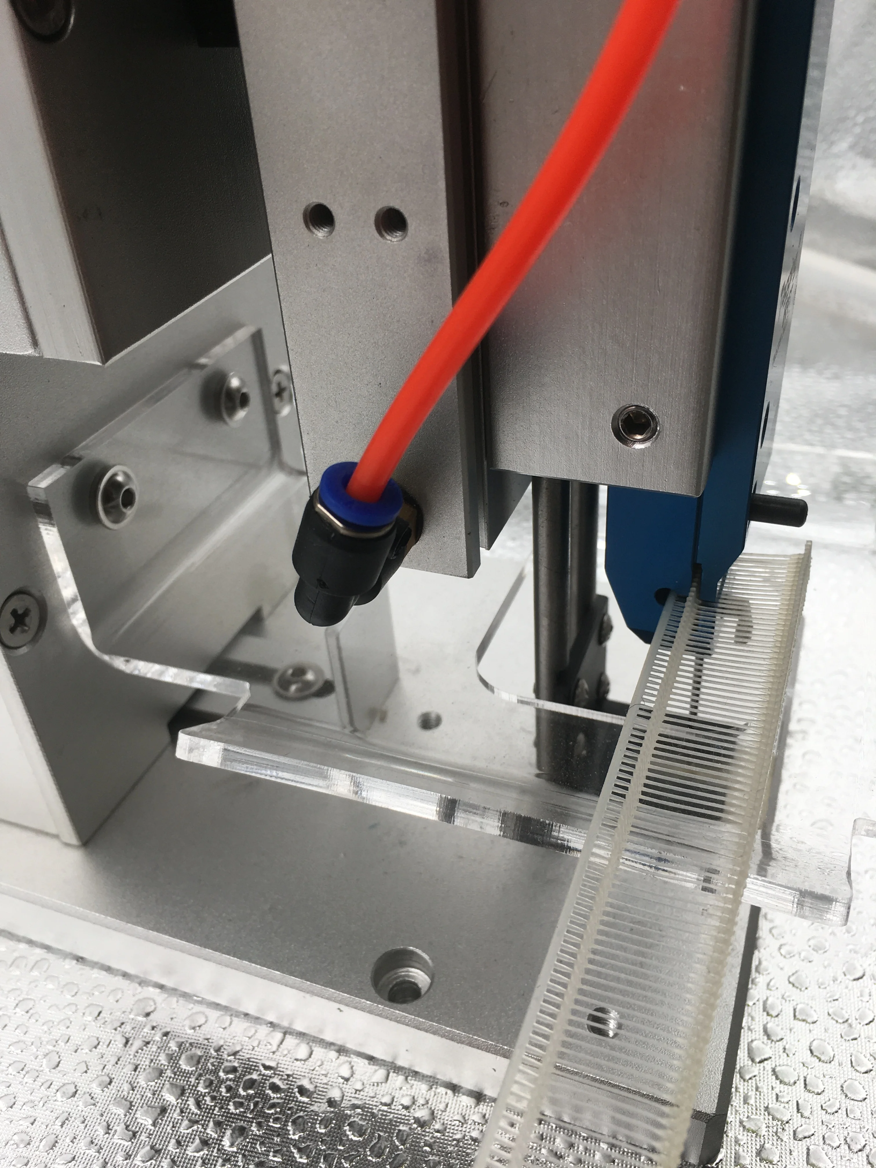 Пневмоэлектрическая машина для маркировки TM5209 с иглой 52 мм для этикеток текстиля