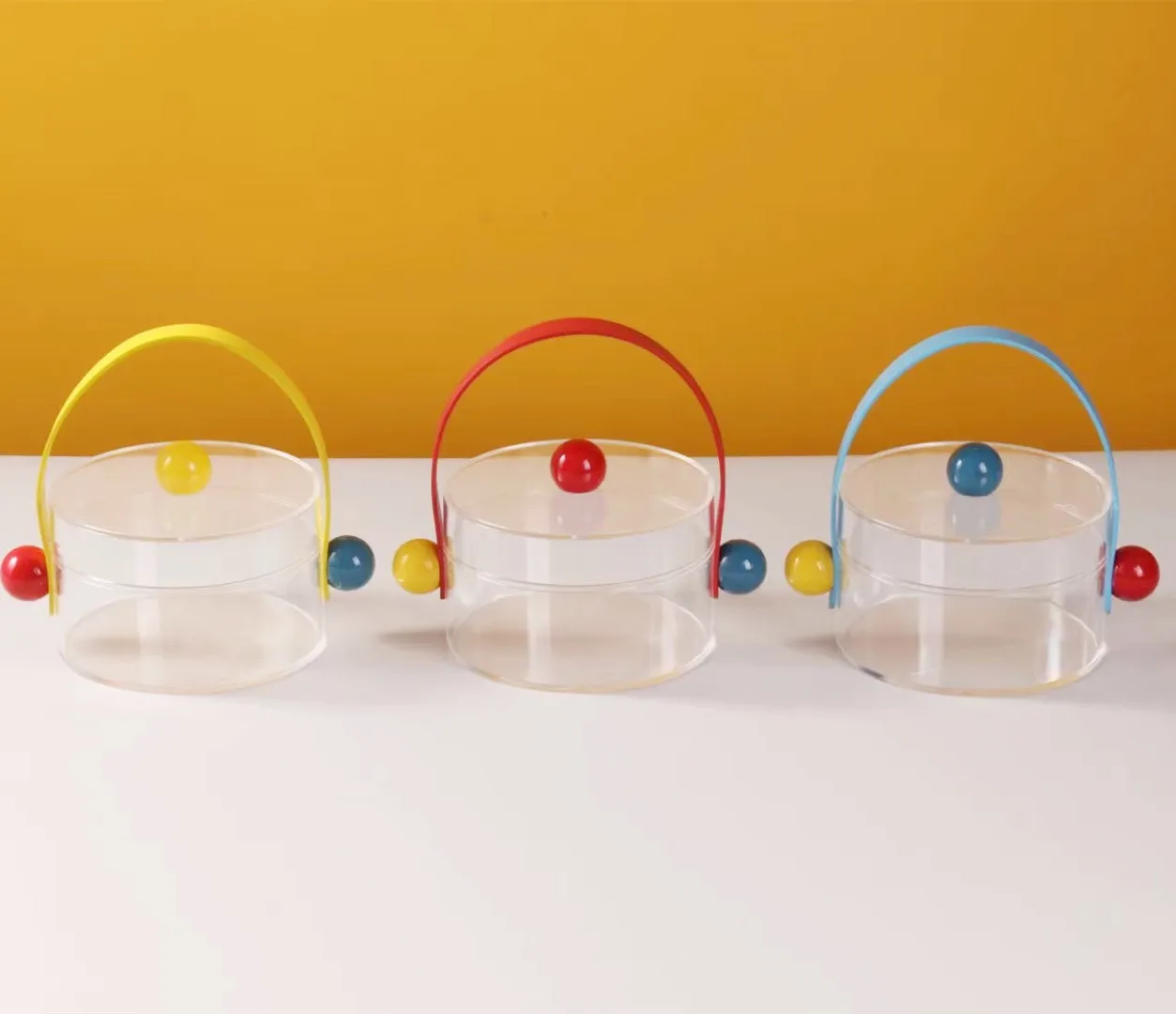 New Wedding Gift Display Box Clear Acrylic Cute Round Storage Boxes with Handle Transparent Acrylic Candy Gift Box with Lid