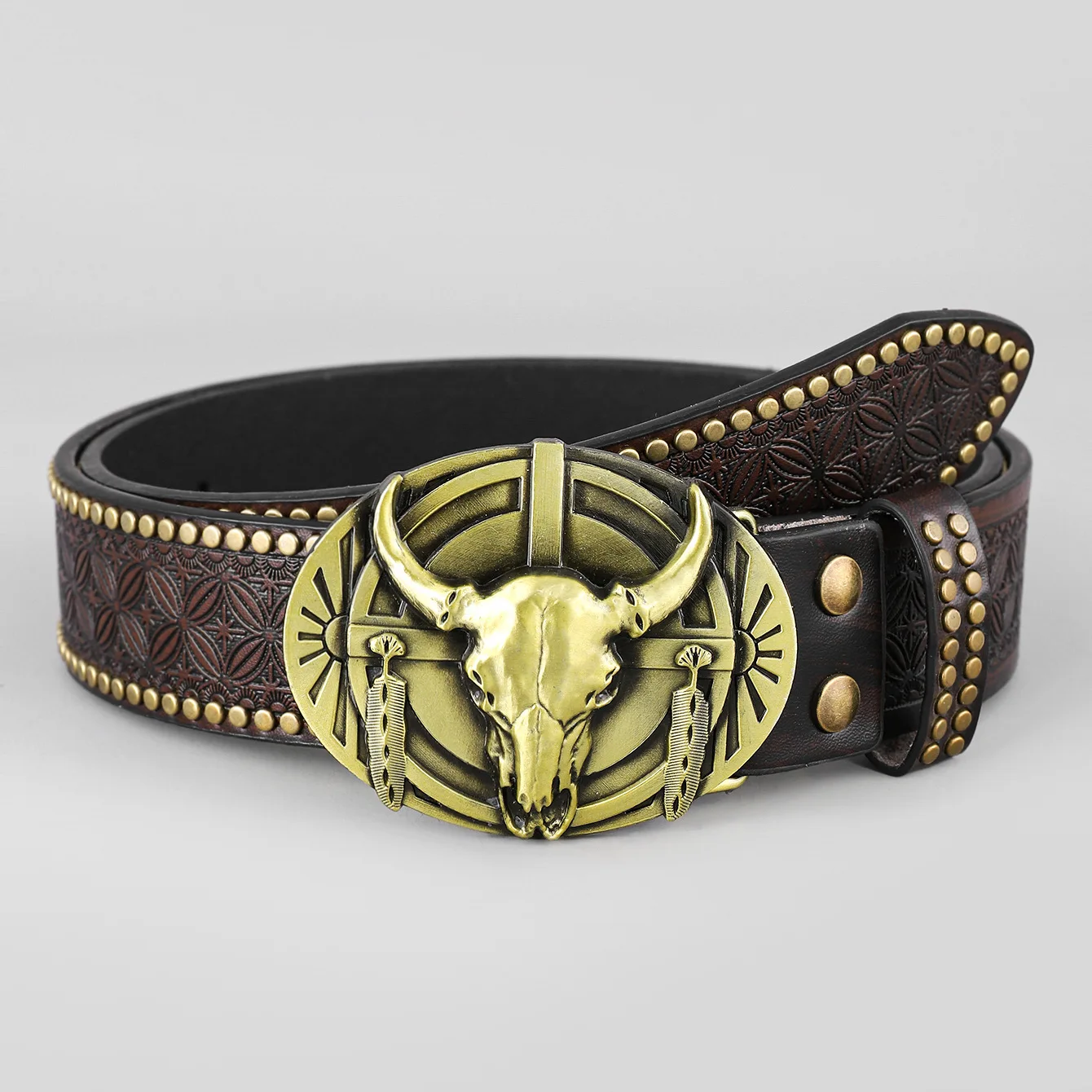 Rivet Adjustable Size  Leather Belts With Engrave Logo Brass Buckle