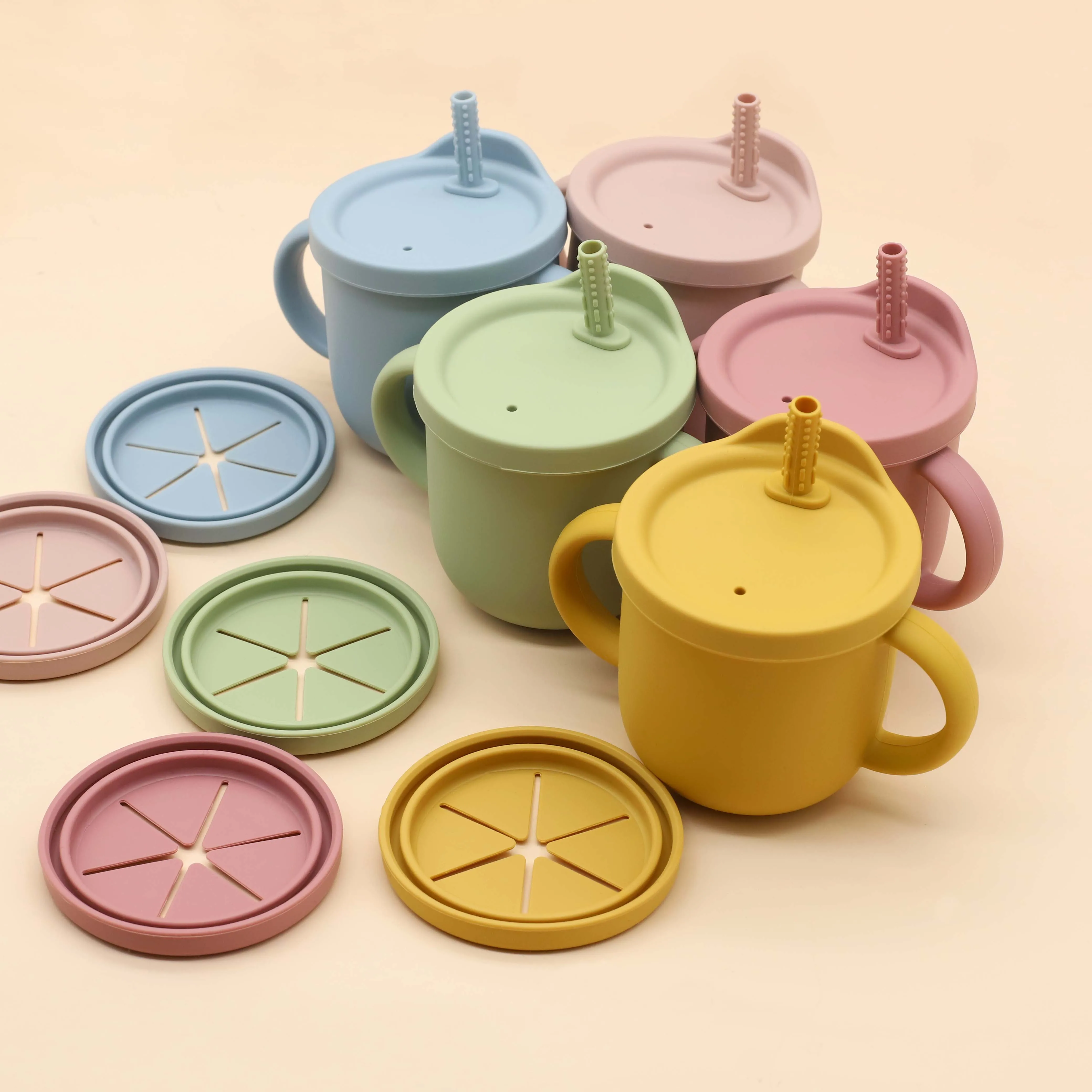 Customized Non Spill Toddler Drink Training Cup 2 Lids Sublimation Kids Baby Silicone Snack Sippy Cup With Straw