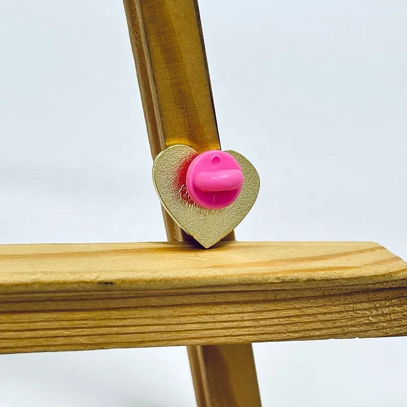 Lifeng Manufacturer Custom Heart Shape Soft Enamel Metal Lapel Pins Hard Enamel Pins with Glitter for Creative Gifts