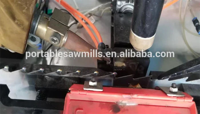 Автоматическая ленточная пила, зубчатая сварочная машина