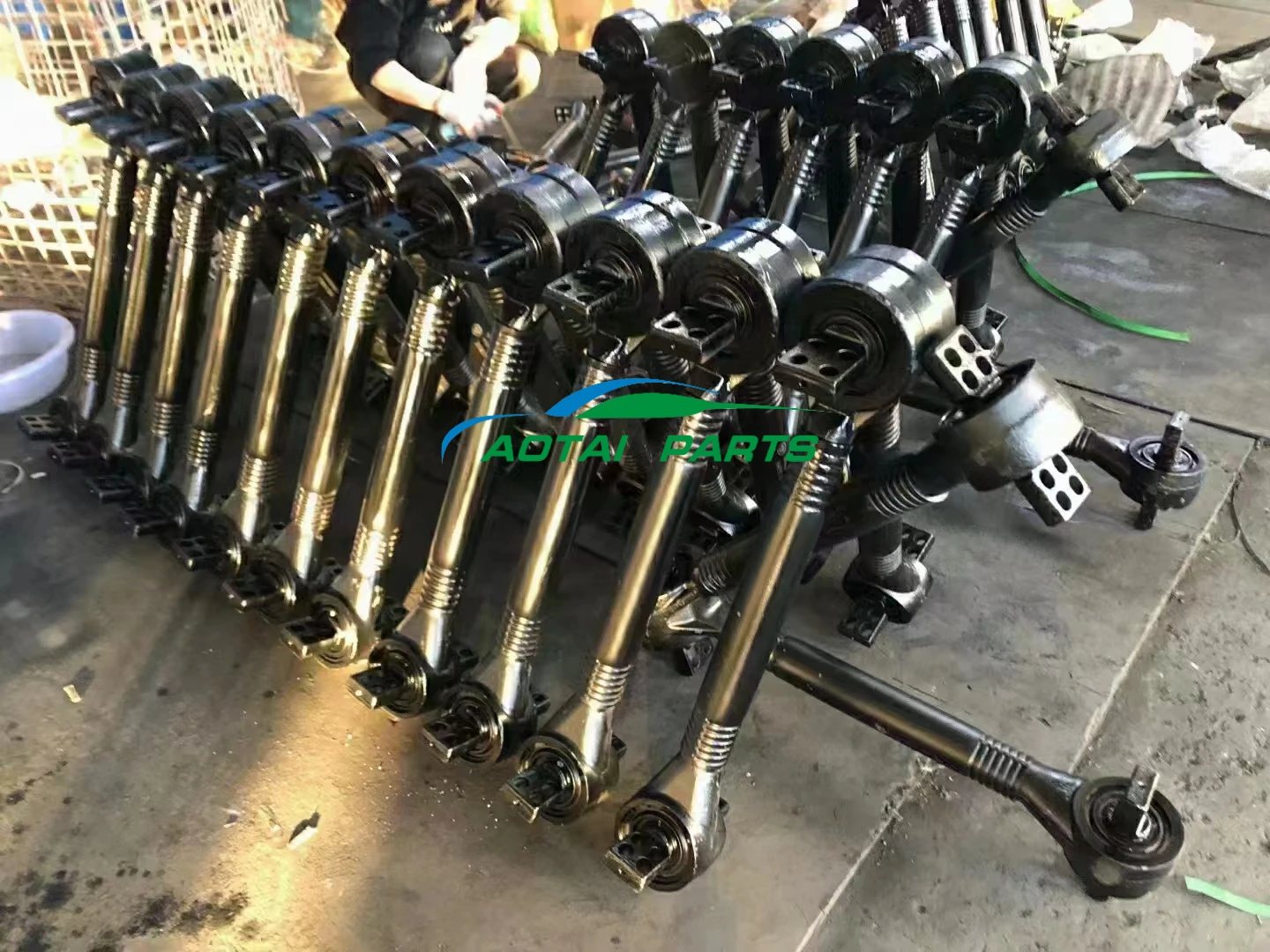 Track Control Arm V Stay Bar OEM 9483502805 for Mercedes-Benz Actros