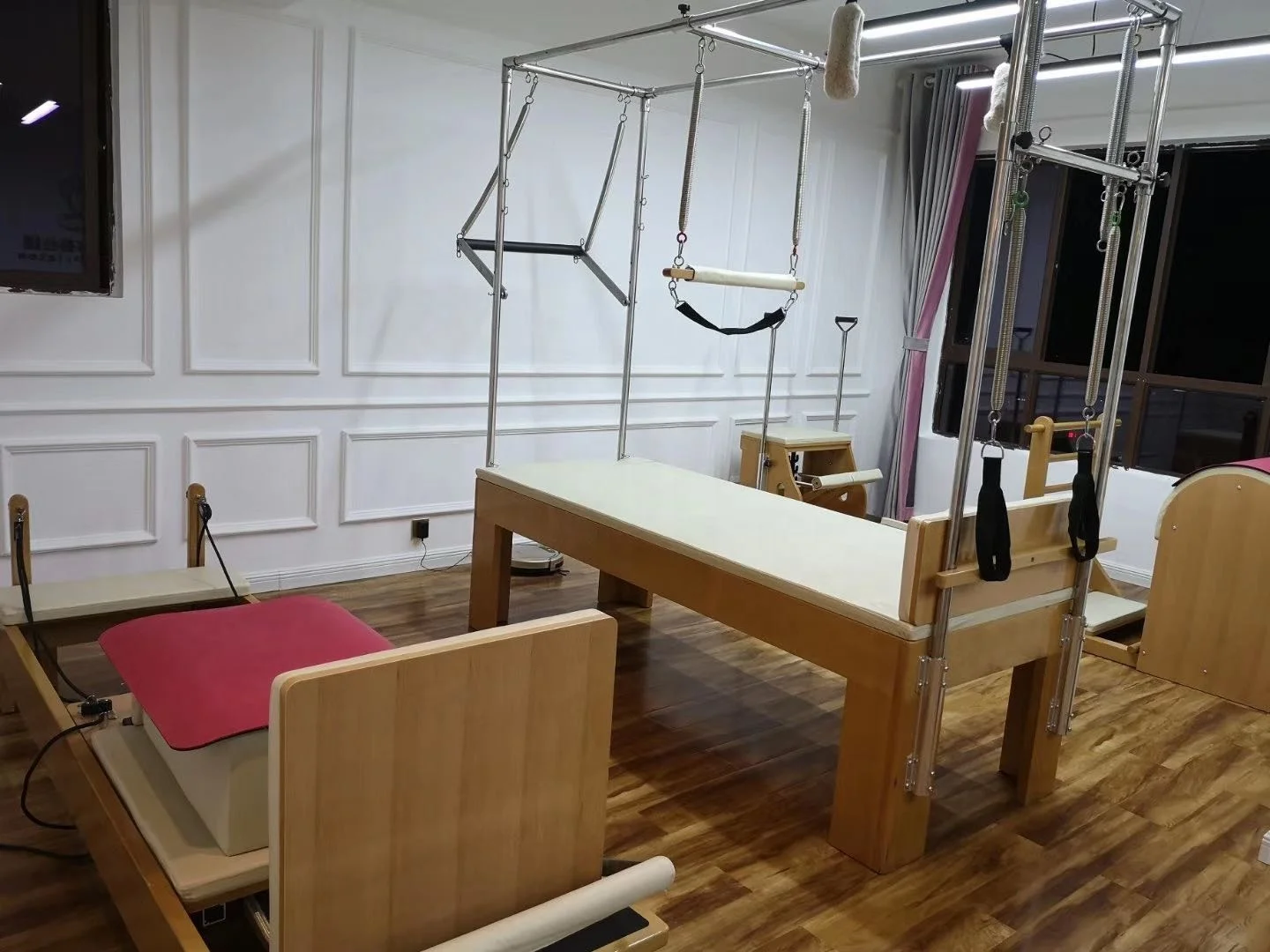 
Nanjian Pilates Reformer 