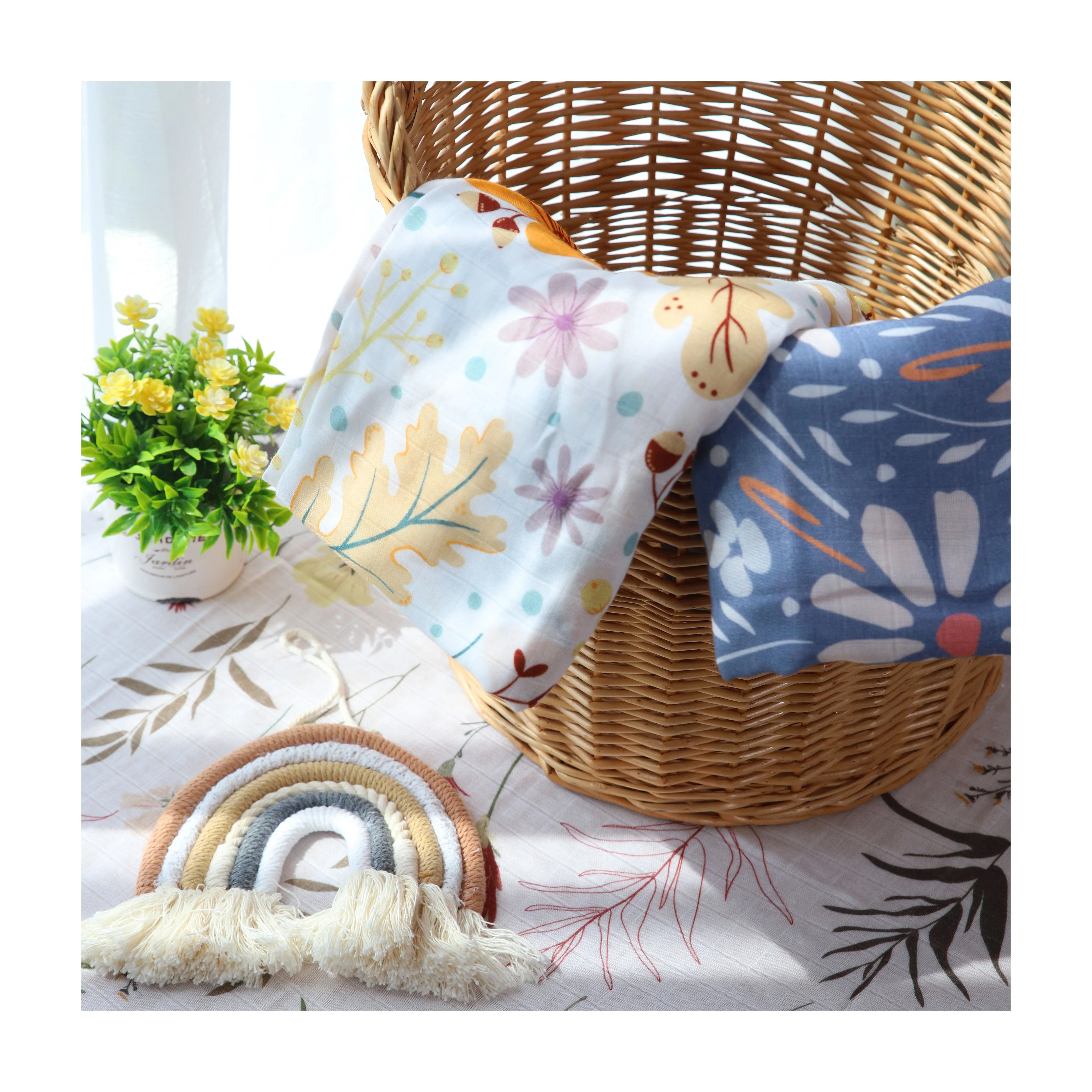 70% Bamboo 30% Cotton Multiple Uses Cute Design Swaddle Machine Washable Wrap Hypoallergenic Gauze Muslin Blanket