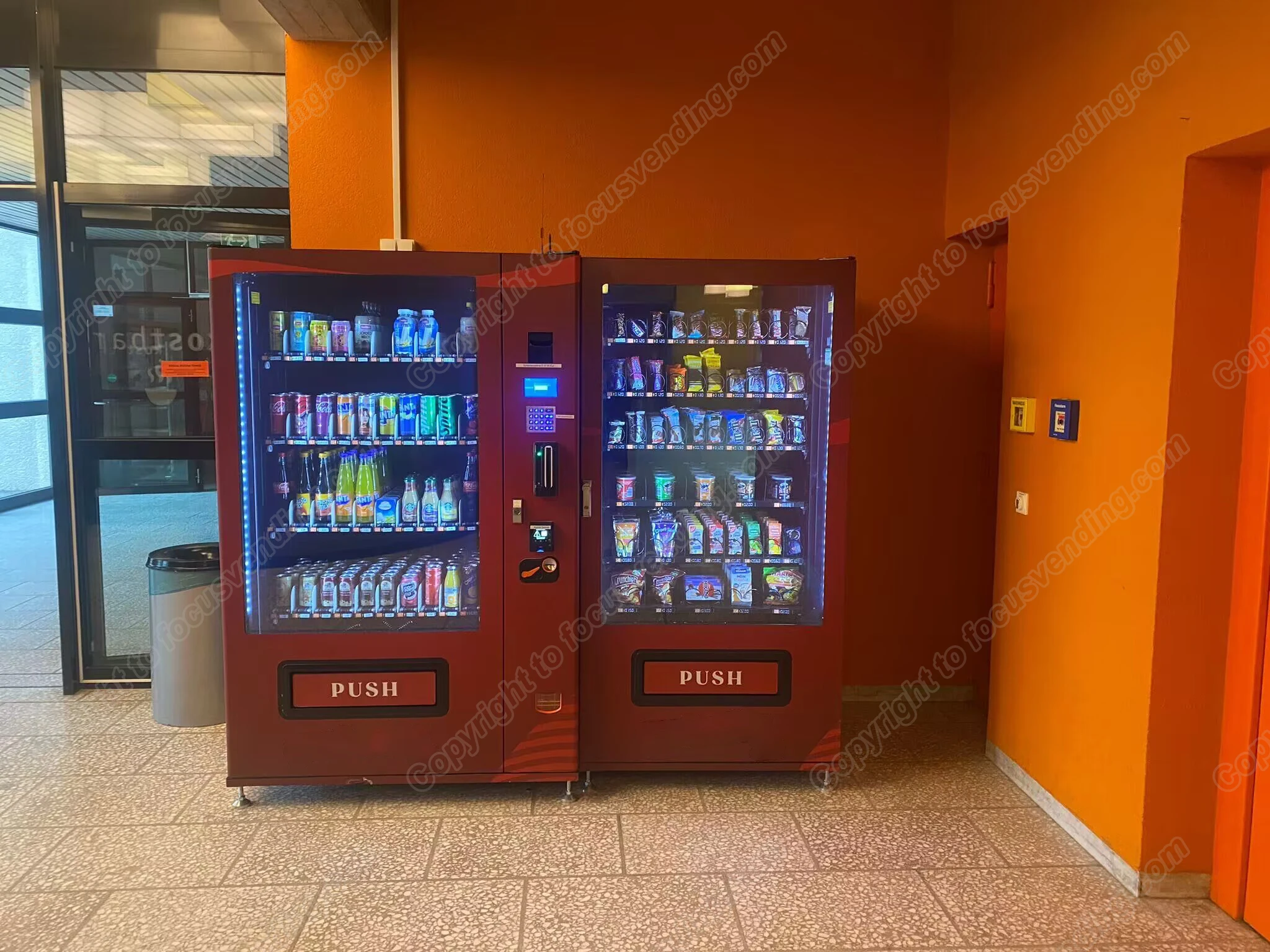 Unmanned Vending Machines  Coin&Bill&Credit Card Operated Automatic Machine china bulk  for high school use