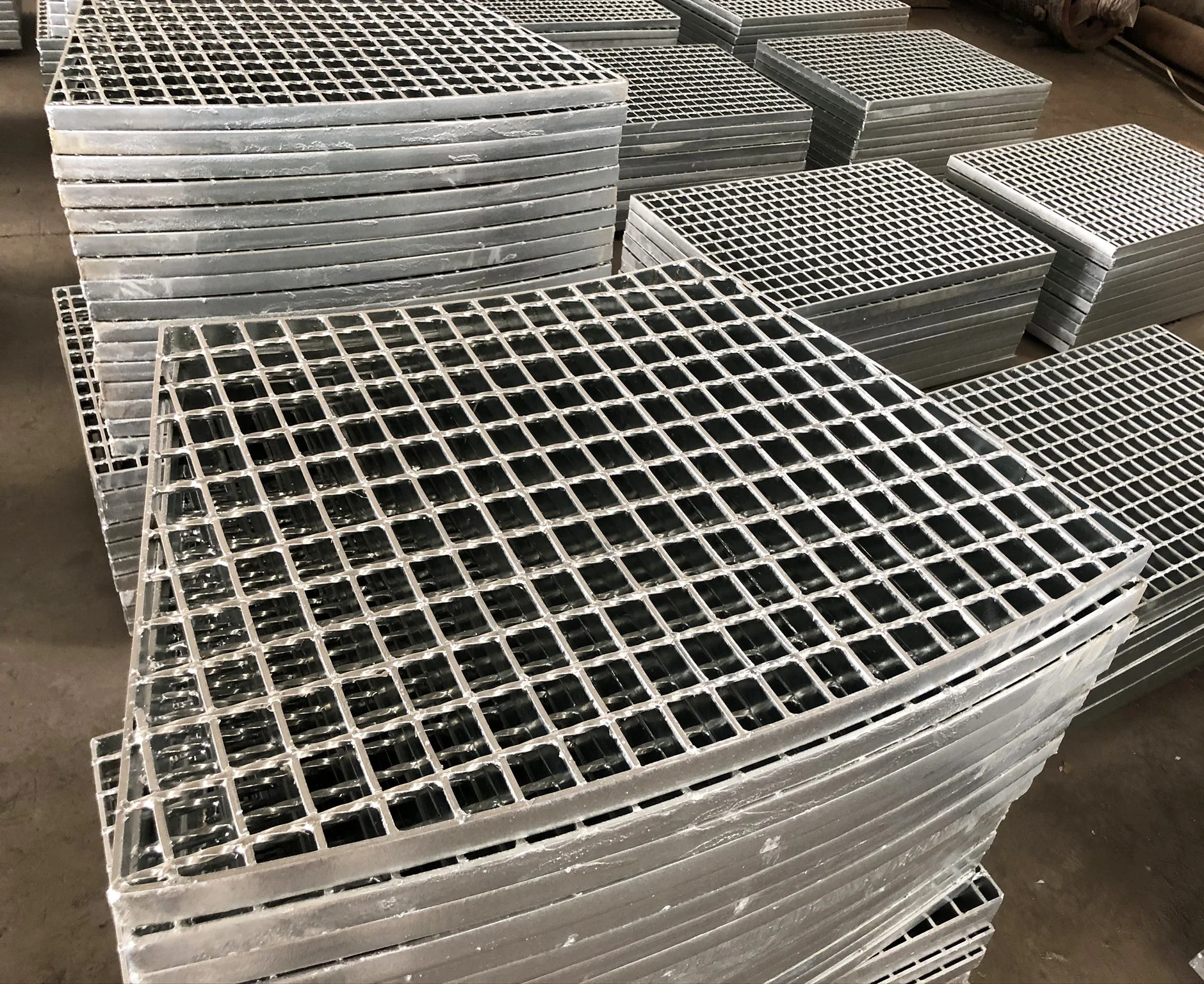 Direct Factory New Design Steel Driveway Grates Hot Dip Galvanized Steel Grating