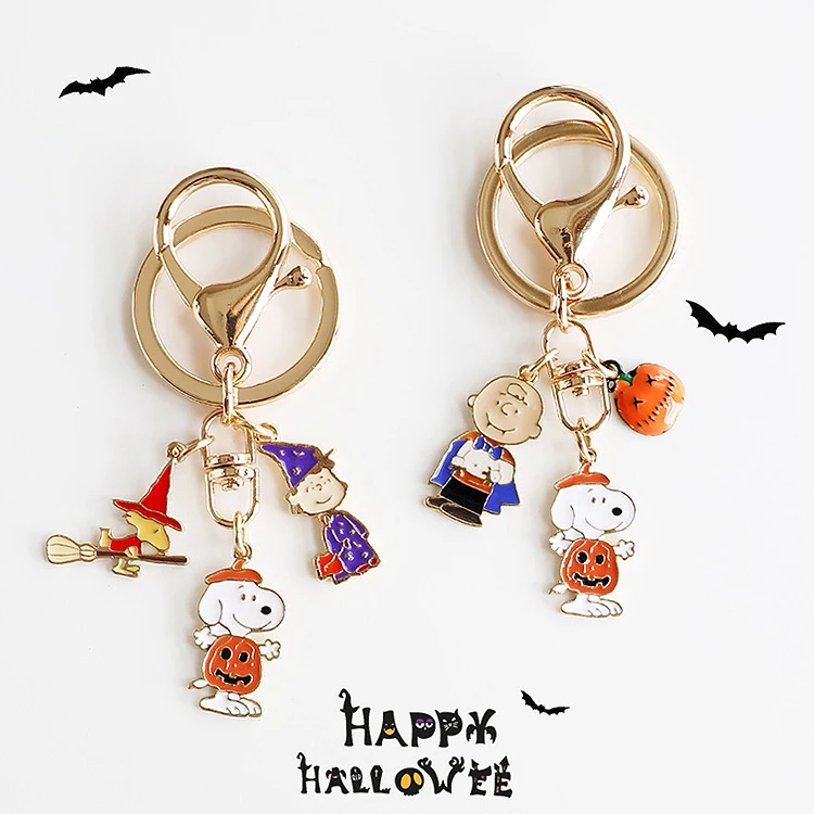 Custom Halloween Gothic Skeleton Heart Keychain Zinc Alloy Iron Metal Soft Enamel key Chain Women Men Handbag Pendants Keyrings