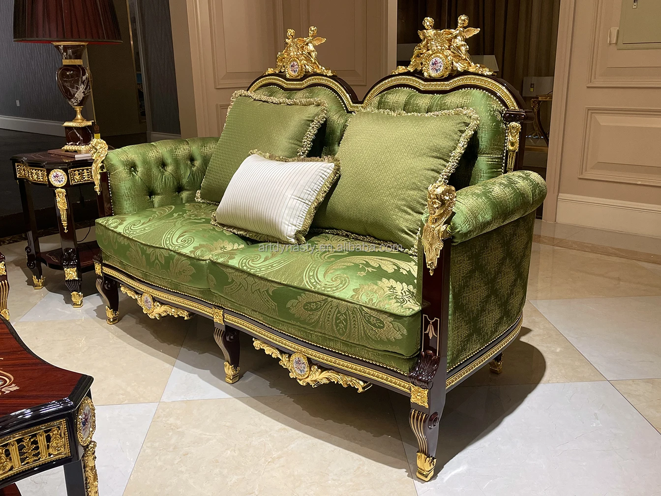 Inlay Sofa Set Hotel Furniture Salon Sofa Classical Luxury Wood Furniture Traditional Style Mother of Pearl Carved Gilded Brass