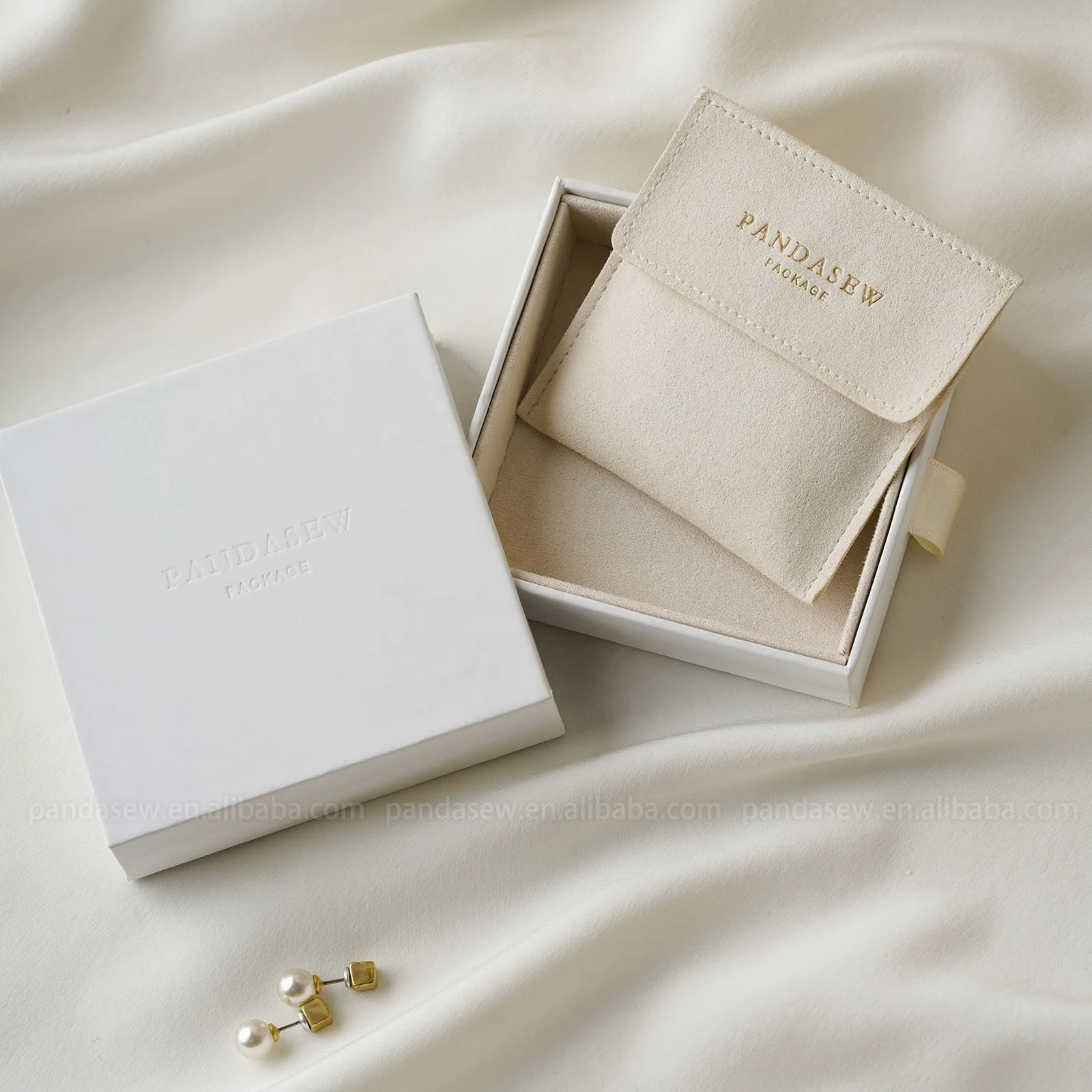 PandaSew Luxury Custom Logo Paper Jewelry Packaging Gift Drawer Box for Pendant with Microfiber Jewelry Pouch Insert Pad