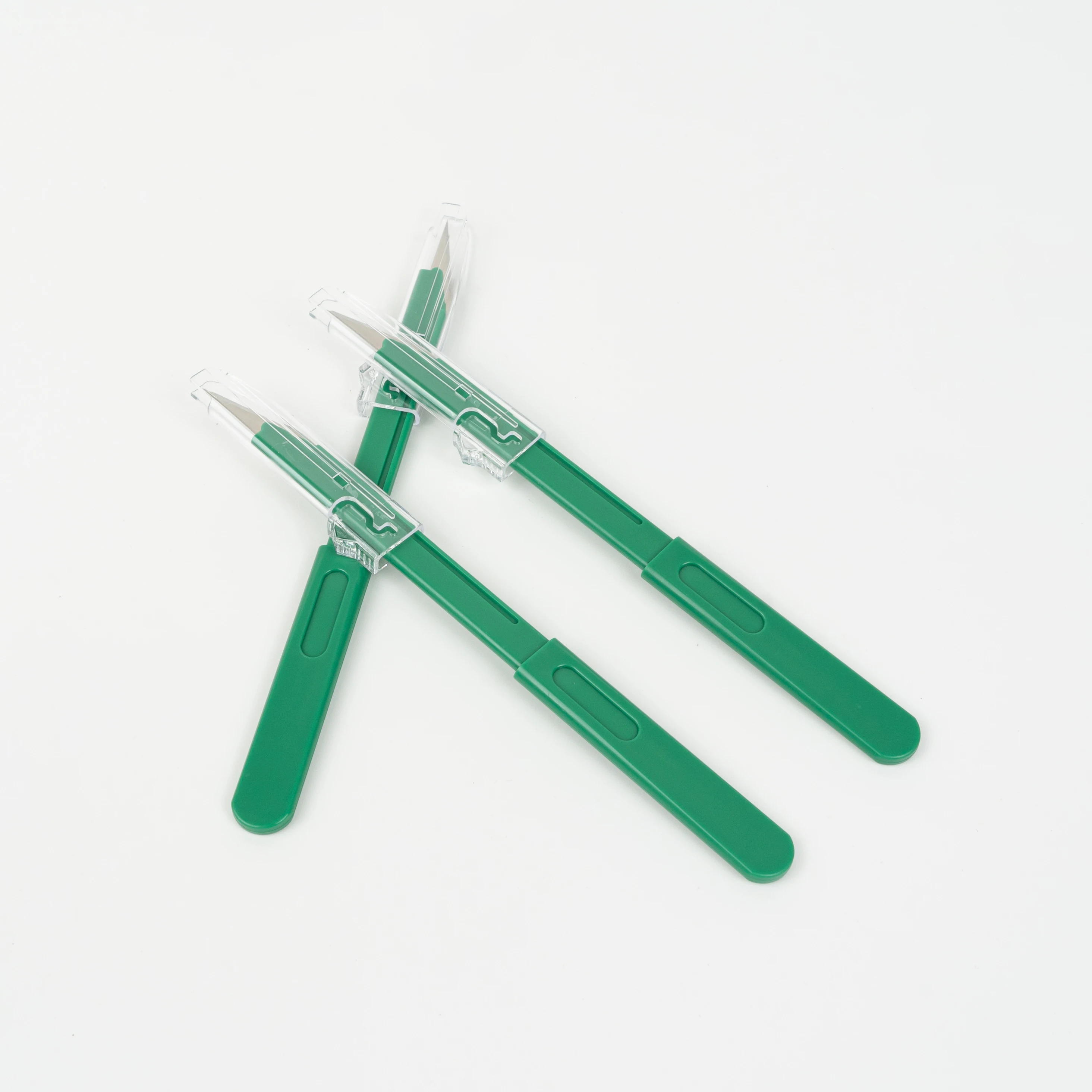 Disposable surgical scalpel for animal use carbon steel