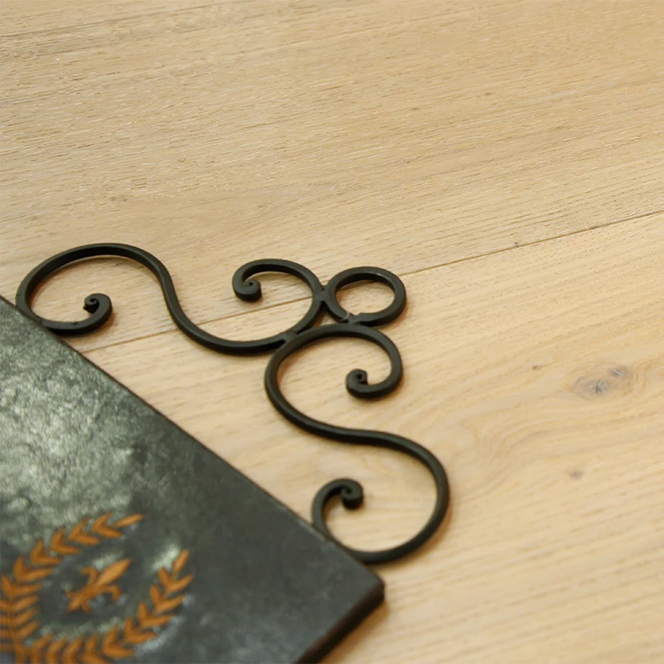 
Top of the Line Solid Wood Herringbone Timber Plank Hardwood Flooring 