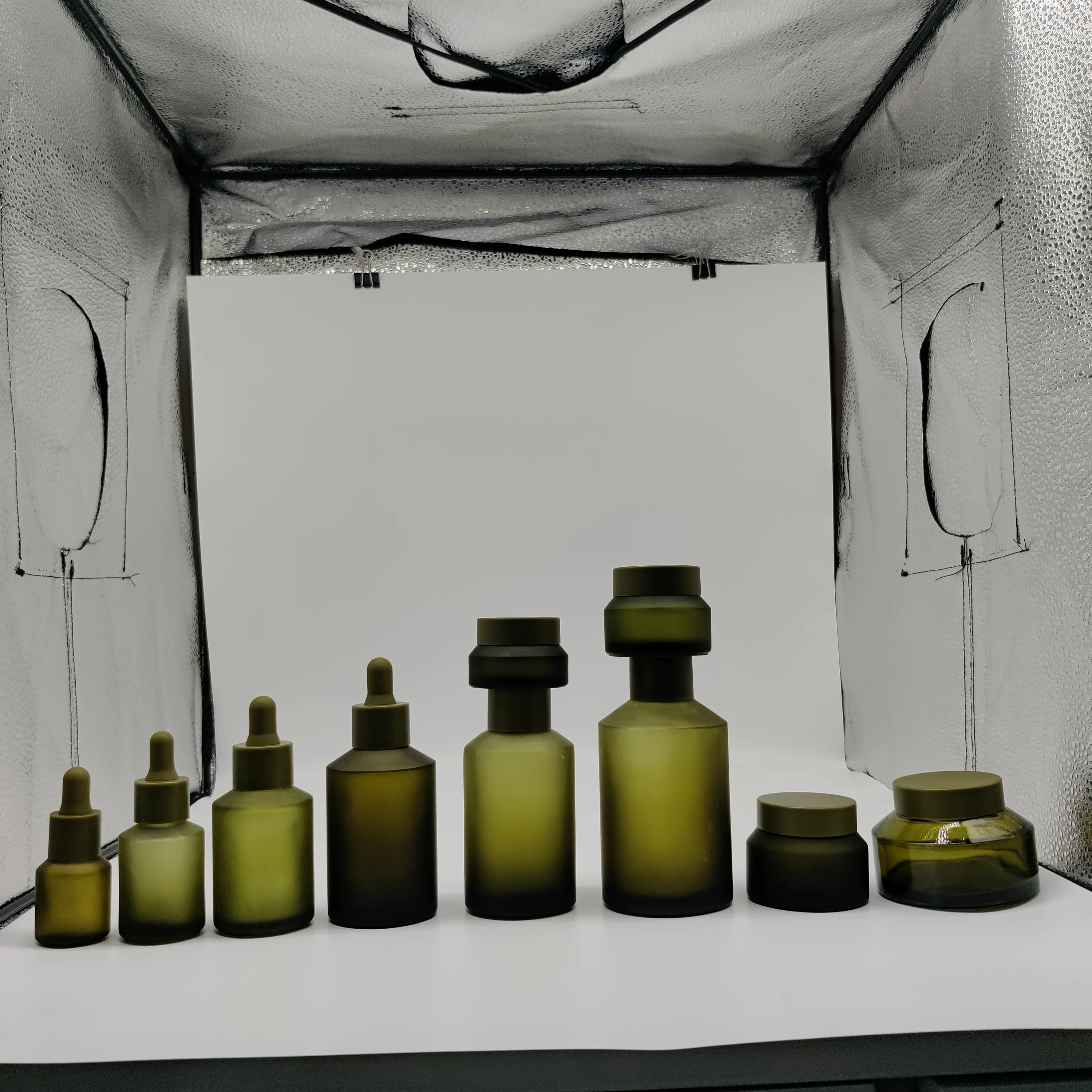 cosmetic packaging opal white cream glass jar with bamboo like lid