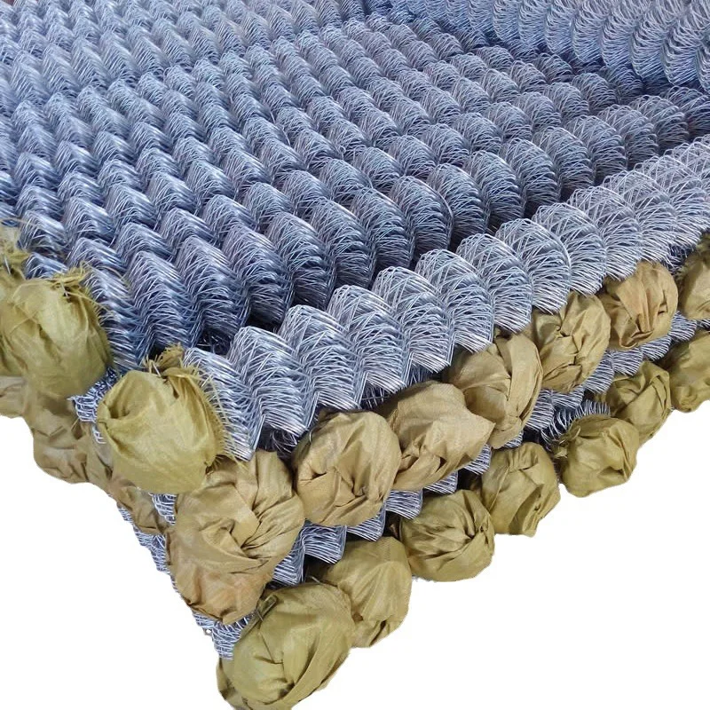 9 gauge Small Hole Mini Mesh Chain Link Fence basketball stadium cheap mini chain link fence roll 4 ft 6 ft 8 ft 10 ft