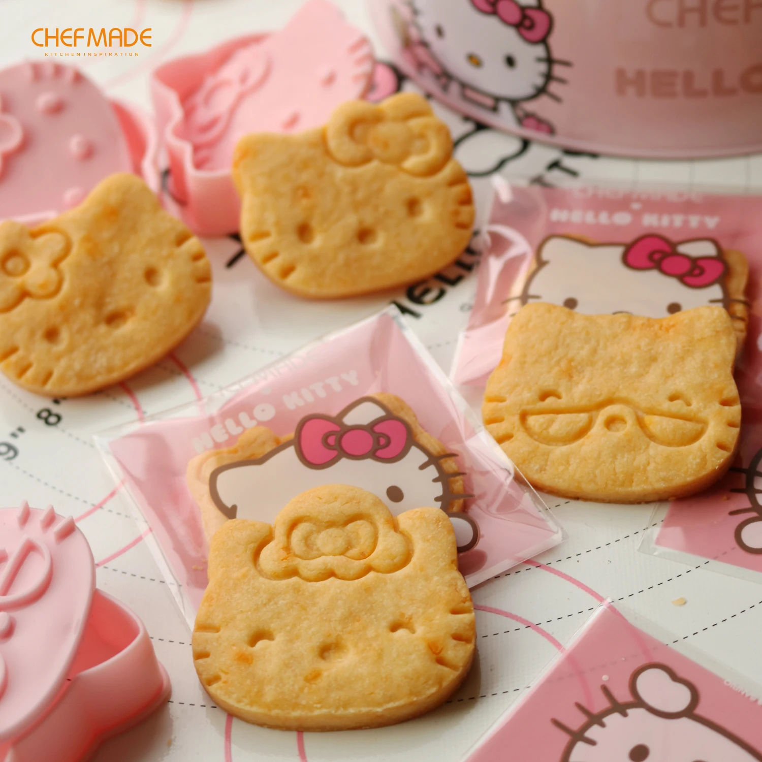 
CHEFMADE 3D Cookies Embossing Stamp Sugarcraft Dessert Baking 4Pcs Biscuits Mold Set For Cake Decor Tool 